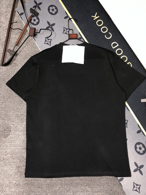 ブランドTシャツ角部分ディテール